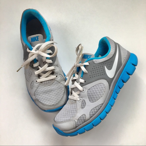SOLD | nike running shoe | - Picture 2 of 8